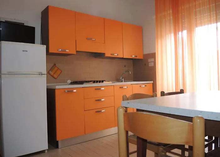 Lägenhet Adorable Flat With Terrace In - Beahost