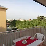 Adorable Flat With Terrace In - Beahost
