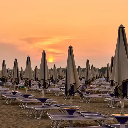 Adorable Flat With Terrace In - Beahost Bibione