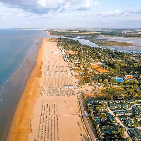 Adorable Flat With Terrace In - Beahost Bibione