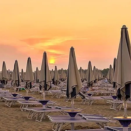 Adorable Flat With Terrace In - Beahost Bibione