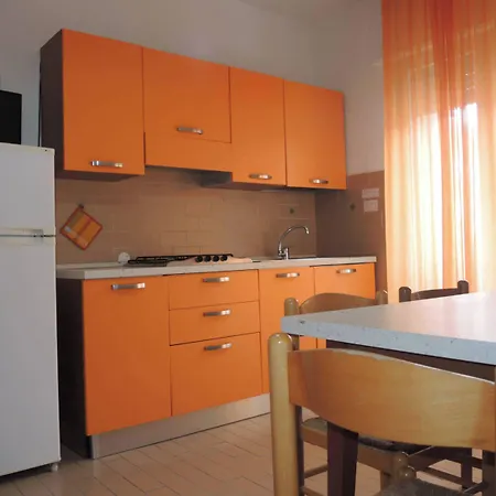 Adorable Flat With Terrace In - Beahost Апартаменты Бибионе